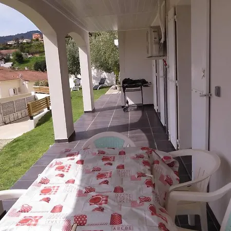 בית נופש Folelli Villa + Jardin , 5 Mn Des Plages Et Des Rivieres Folelli